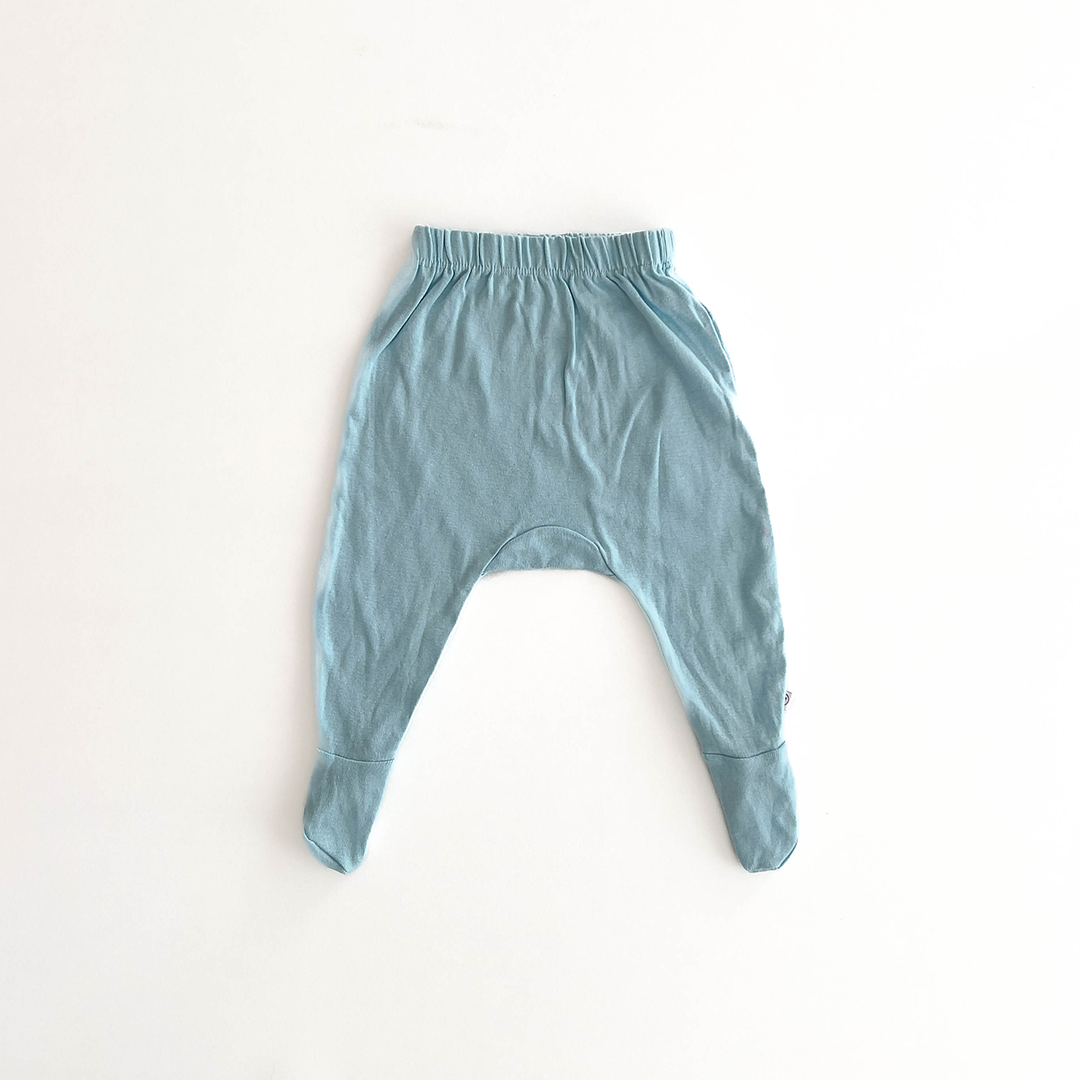 BLUE COTTON PANTS WITH SCOKS
