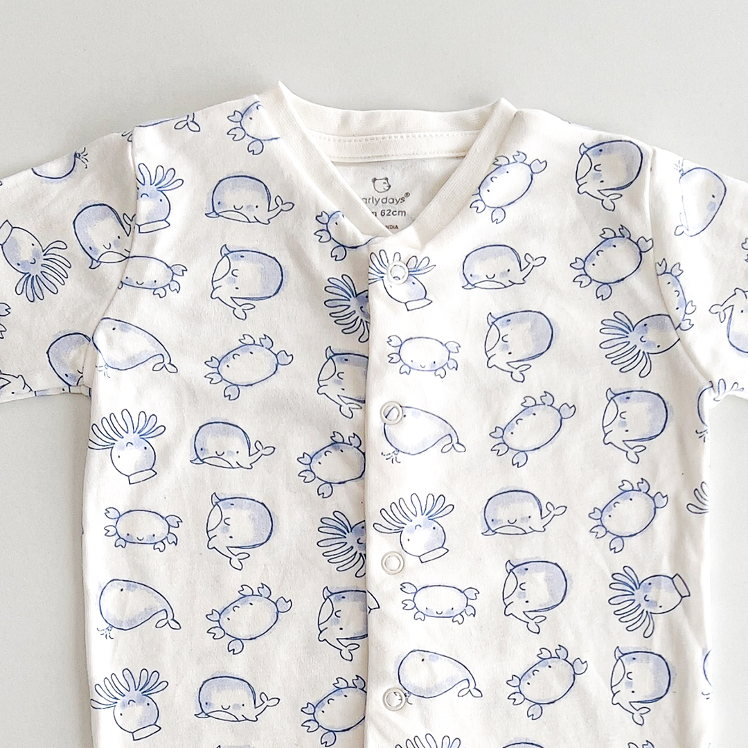 BLUE FISH PATTERNED SLEEPSUIT