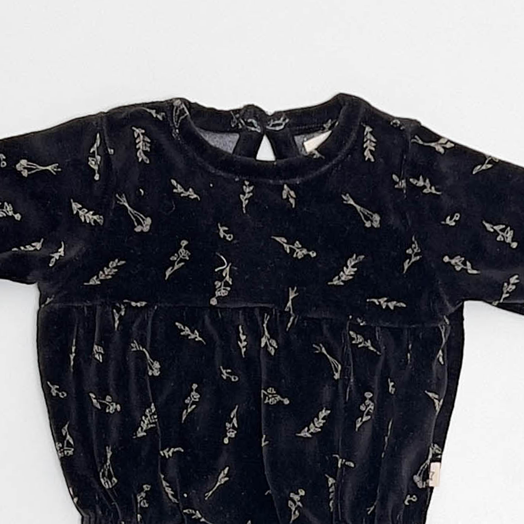 BLACK VELVET PRINTED ONESIE