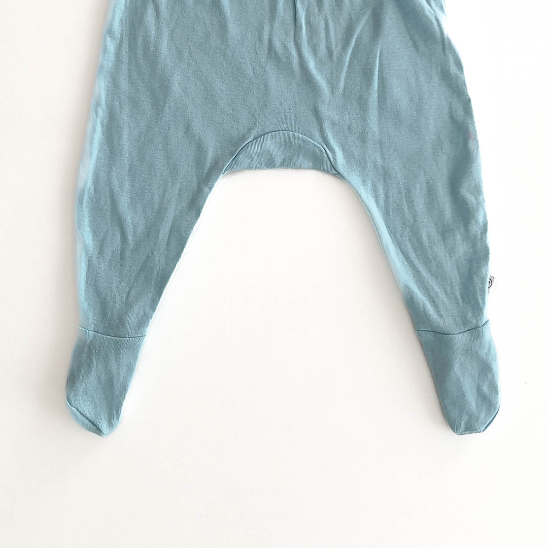 BLUE COTTON PANTS WITH SCOKS