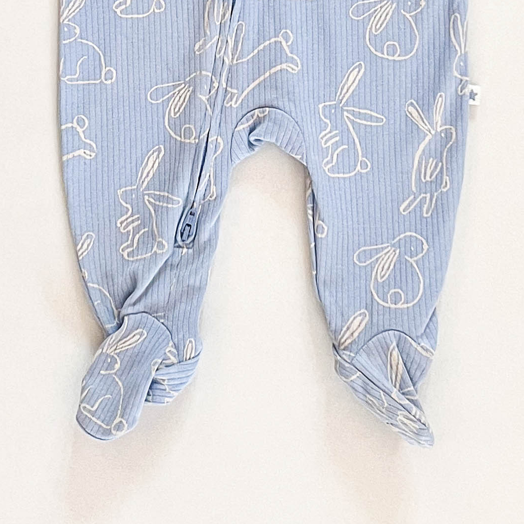 BLUE BUNNY RIBBED SLEEPSUIT