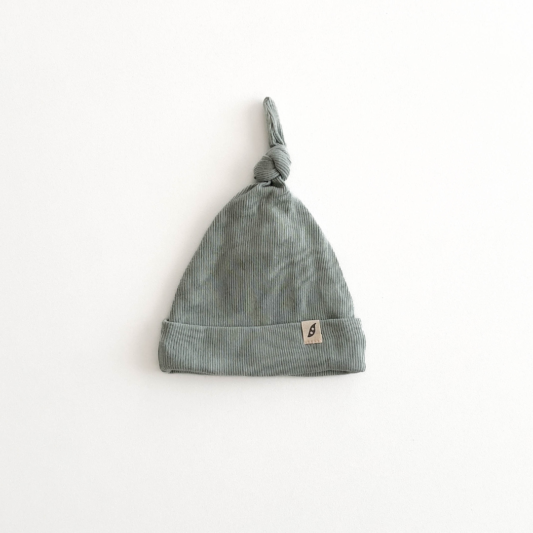 SAGE GREEN KNOTE CAP