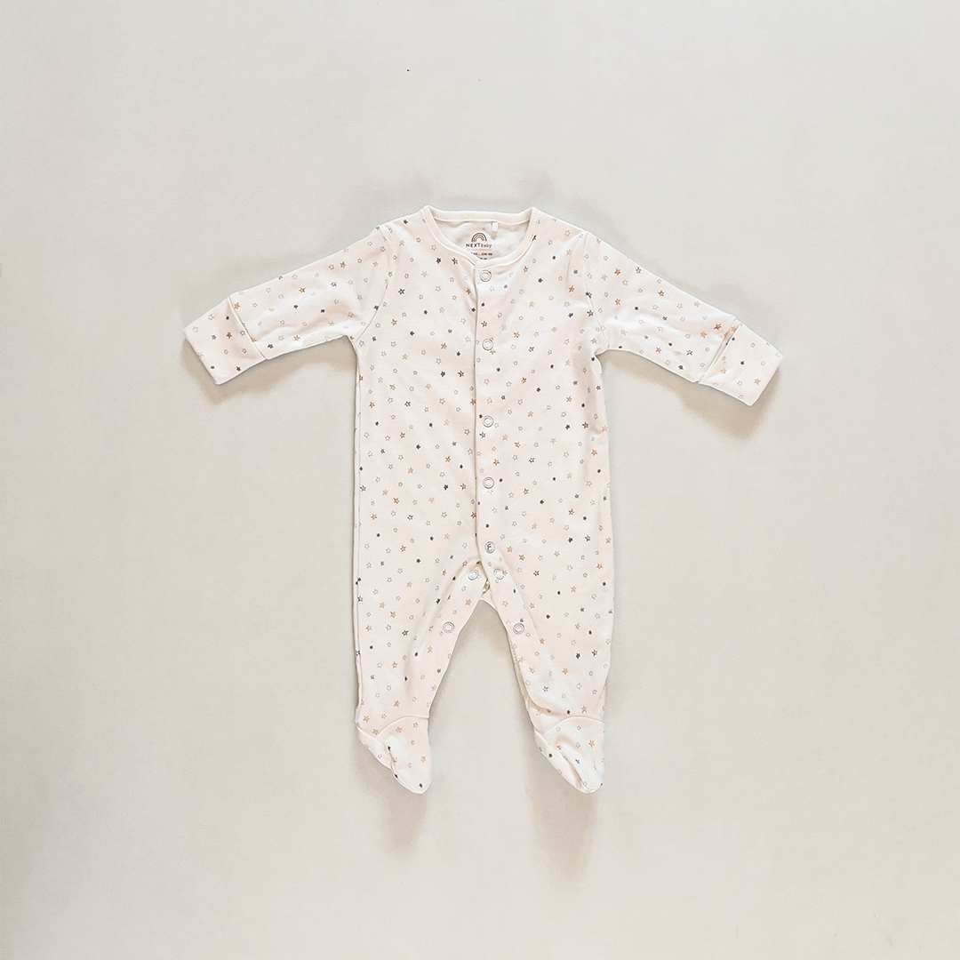 WHITE STAR PRINTED SLEEPSUIT