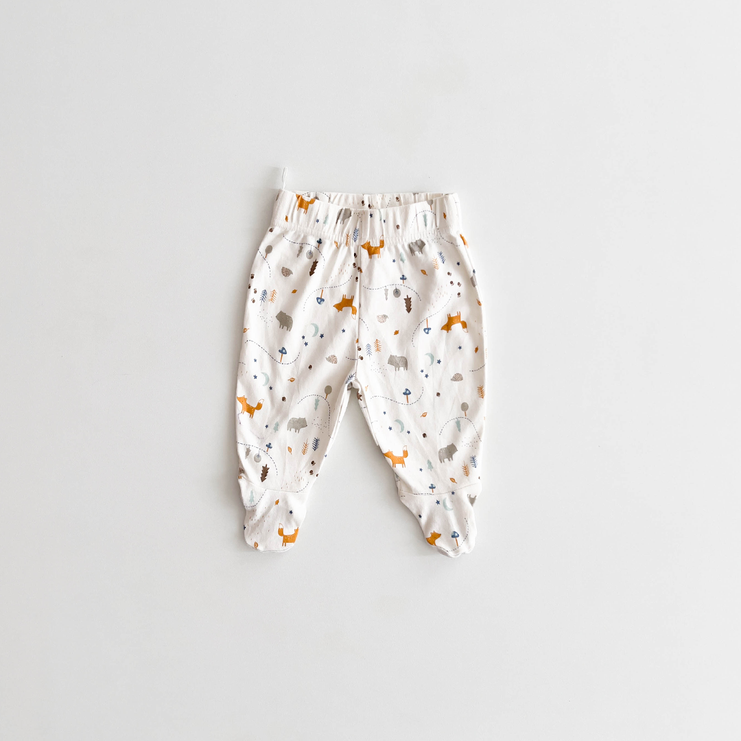 PRINTED PANTS WITH SOCKS