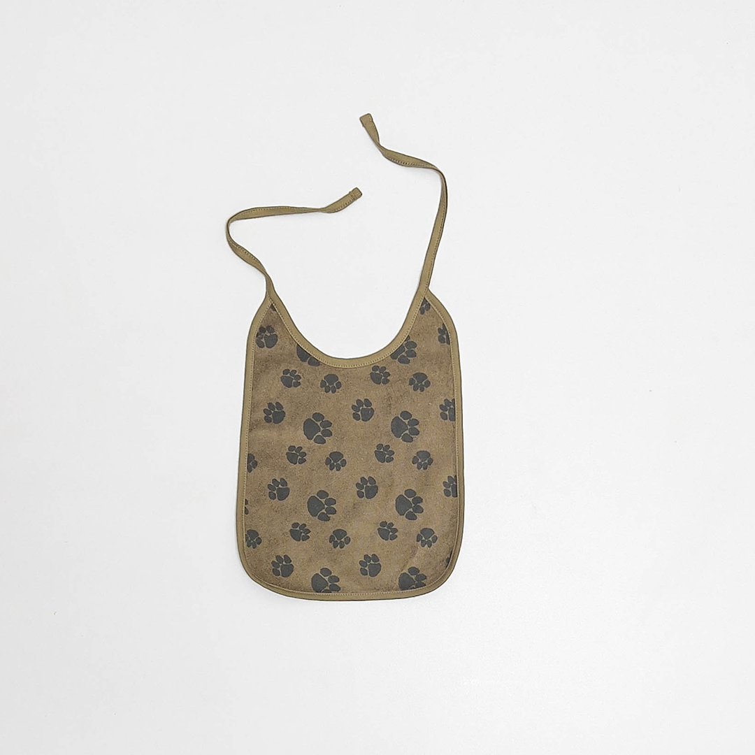 OLIVE GREEN PATTERNED BIBS