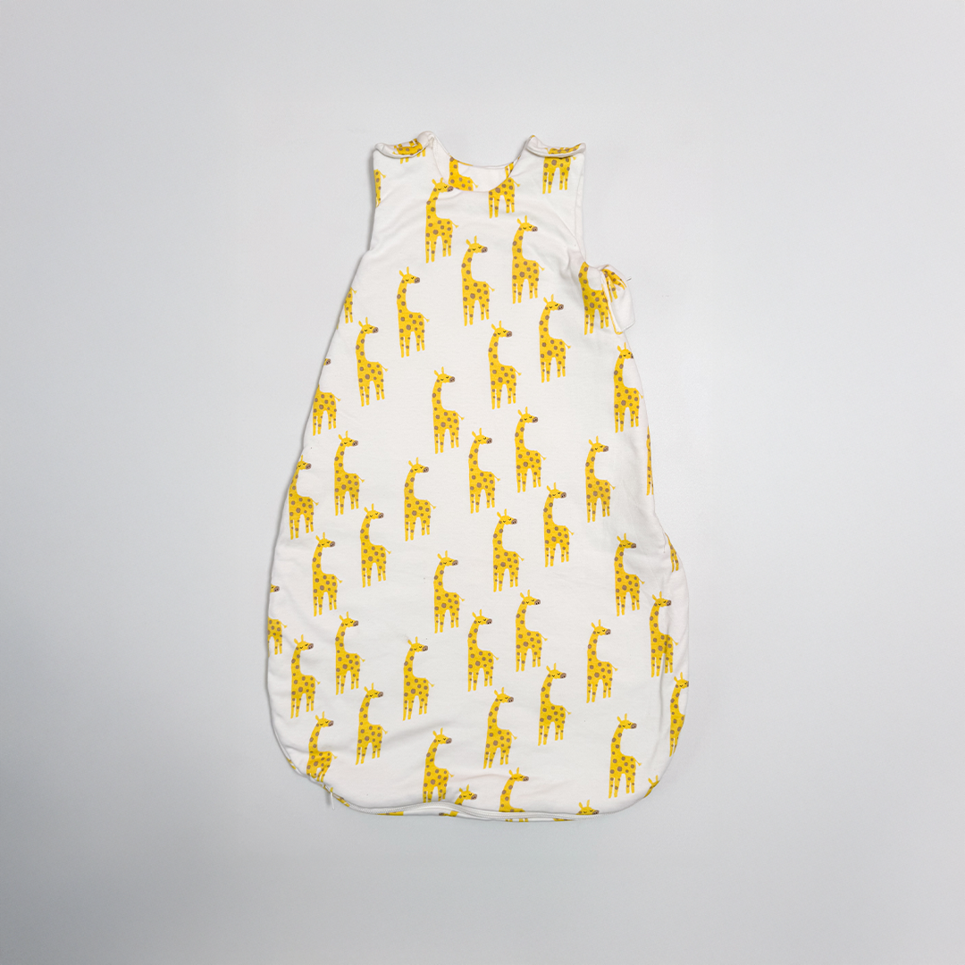 YELLOW GIRAFFE PRINTED SLEEPINGBAG