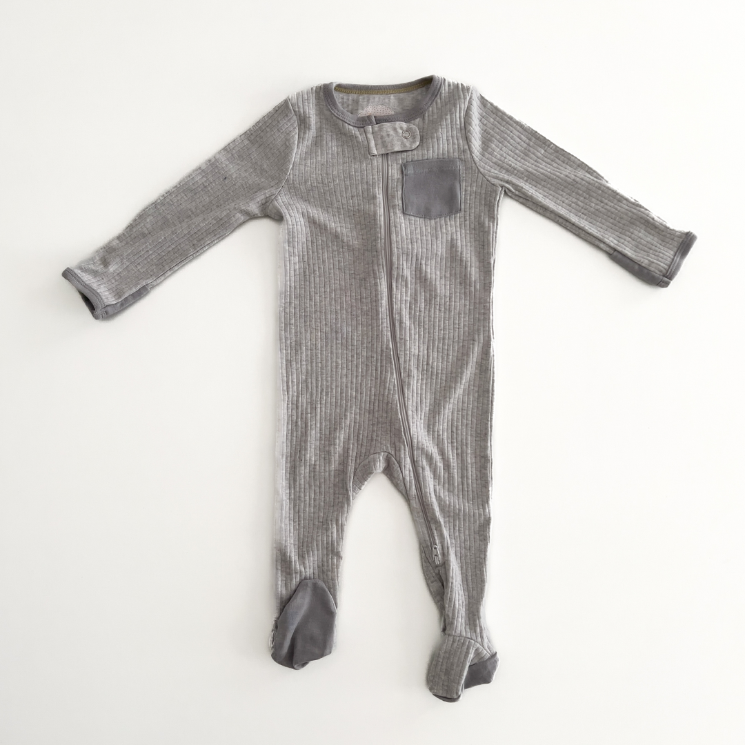 GG LIGHT GREY RIBBED SLEEPSUIT