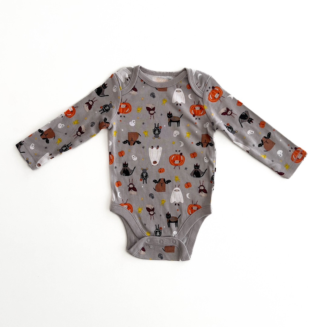 HALLOWEEN PATTERNED ONESIE