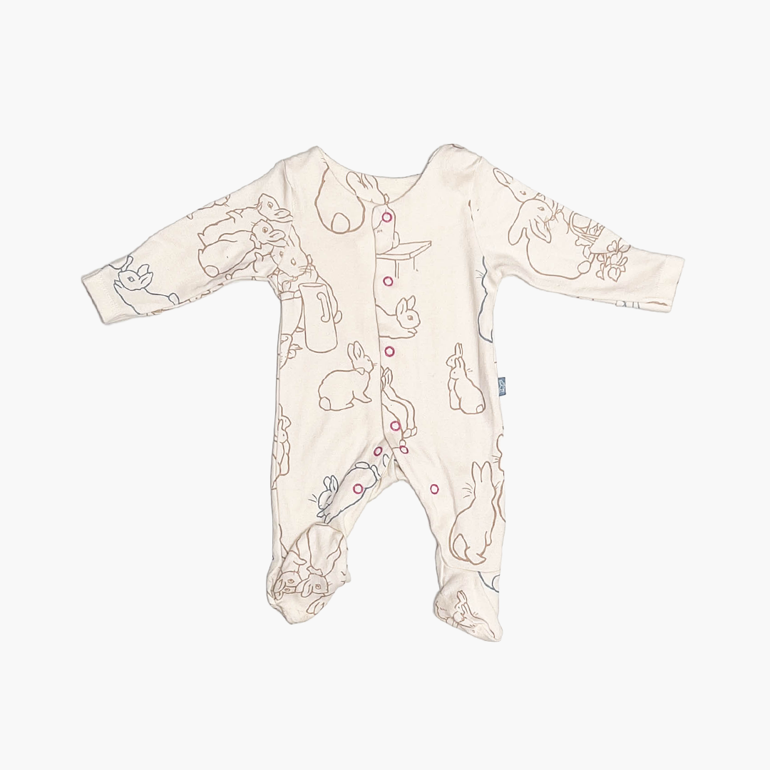 BEIGE PATTERNED SLEEPSUIT