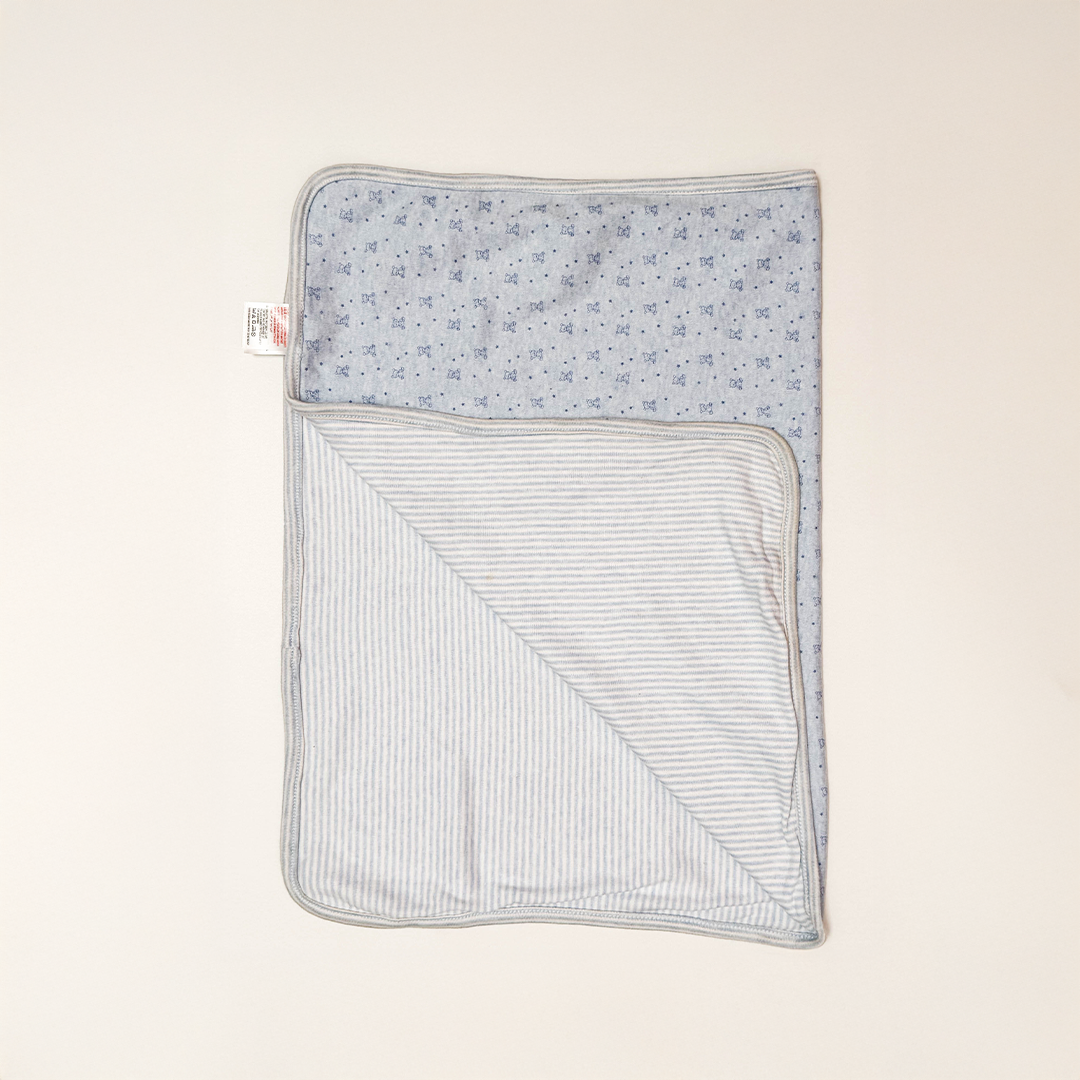BLUE DOUBLE SIZED SWADDLE