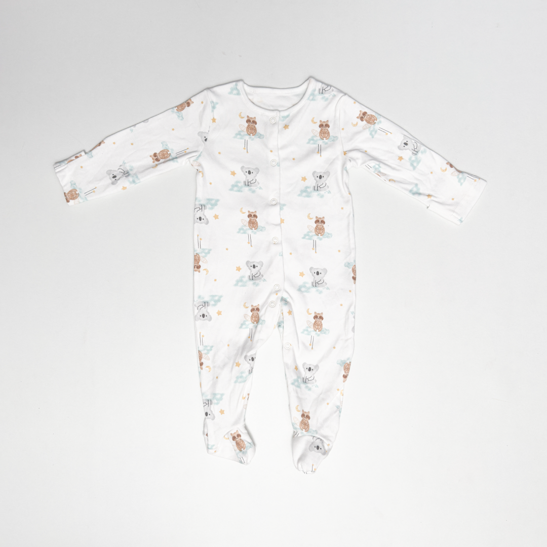 WHITE PRINTED SLEEPSUIT