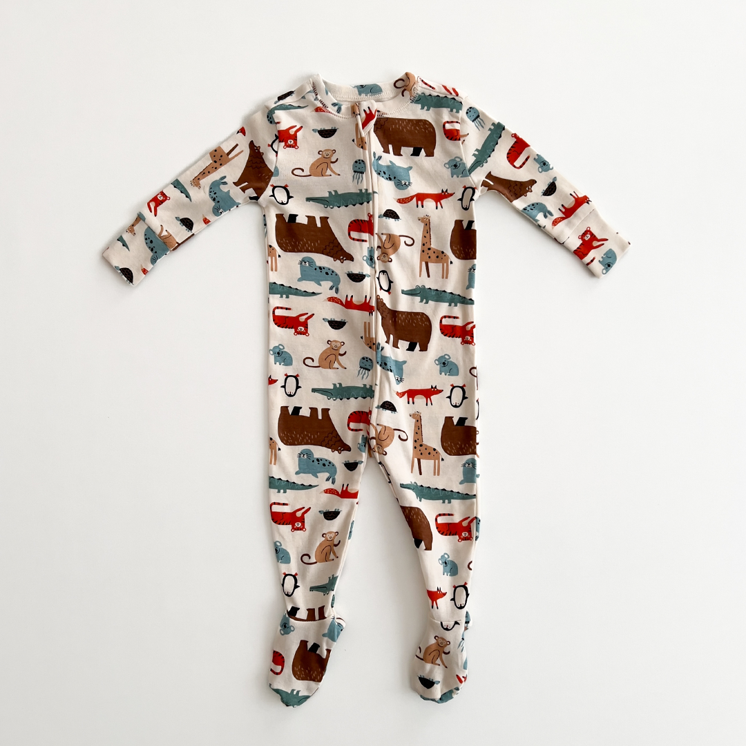 ANIMAL PRINTED SLEEPSUIT