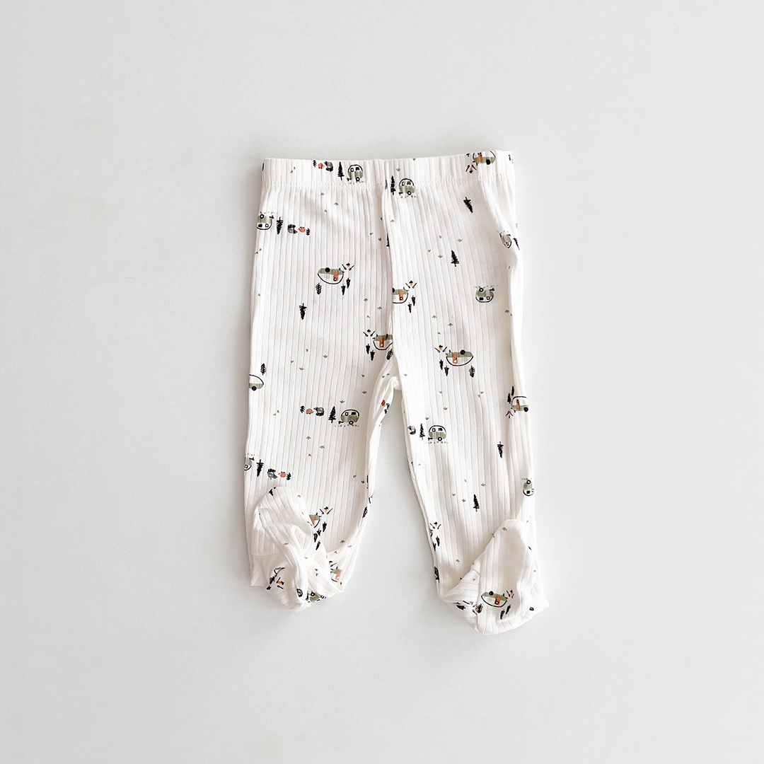 WHITE PRINTED RIBBED PANTS WITH SOCKS
