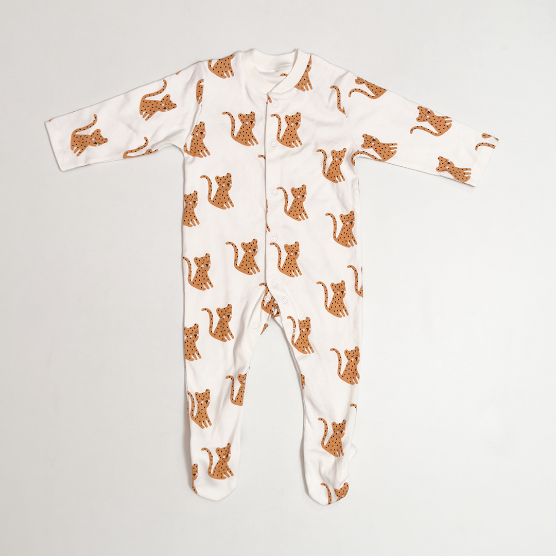 ANIMAL PRINTED BUTTON SLEEPSUIT