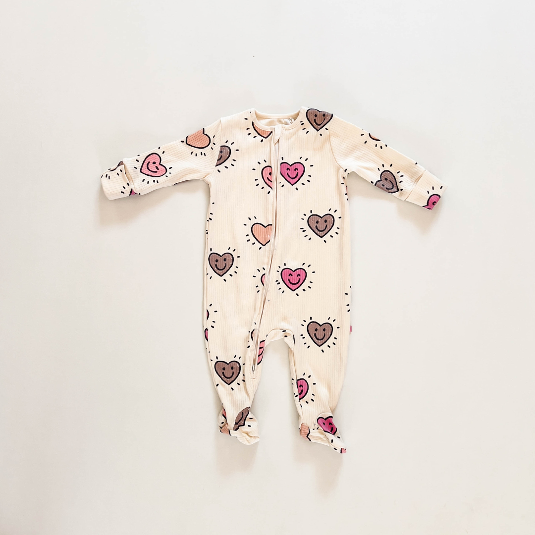 OFF WHITE LOVE PRINTED RIBBED SLEEPSUIT