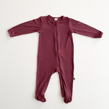 WINE COLORED RIBBED SLEEPSUIT