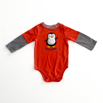 GARANIMAL PENGUIN ORANGE ONESIE