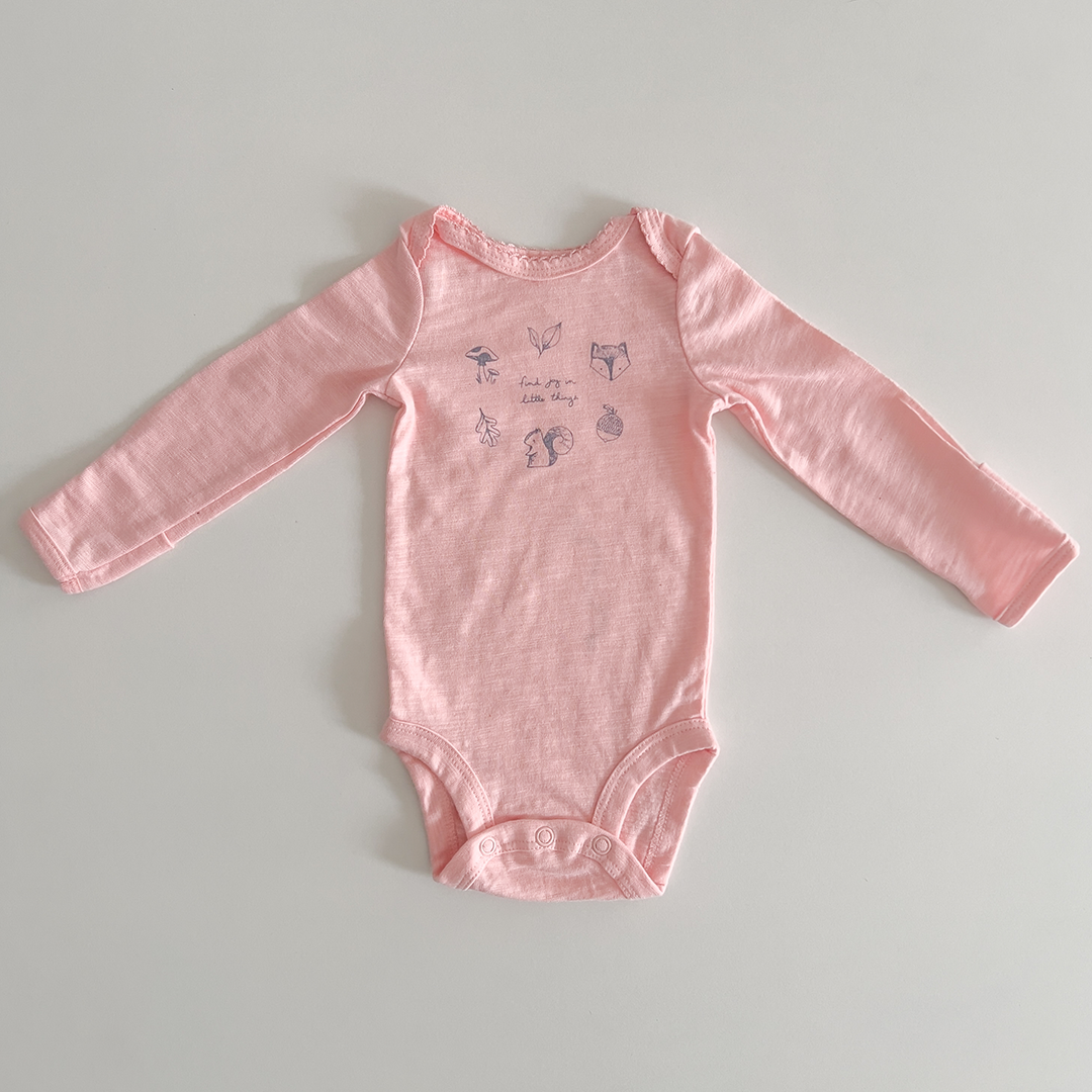 Pink full sleeve patterned onesie