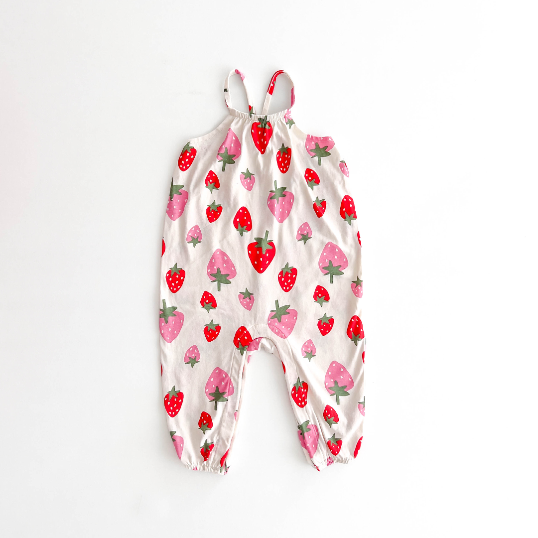 STRAWBERRY PATTERNED ROMPER