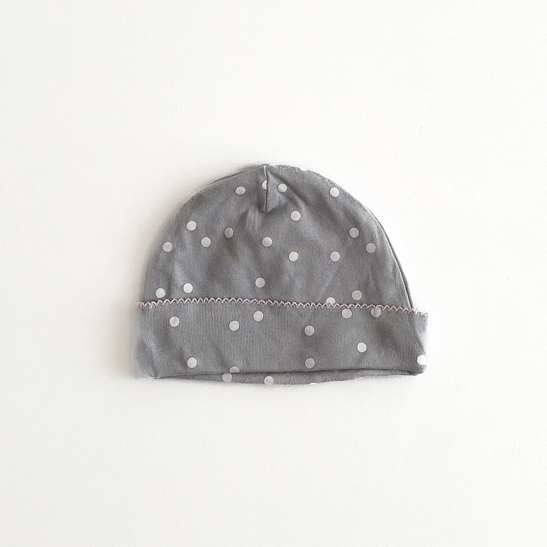 GREY POLKA DOTTED CAP