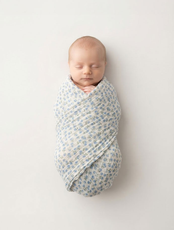Blue Blossom – Muslin Swaddle