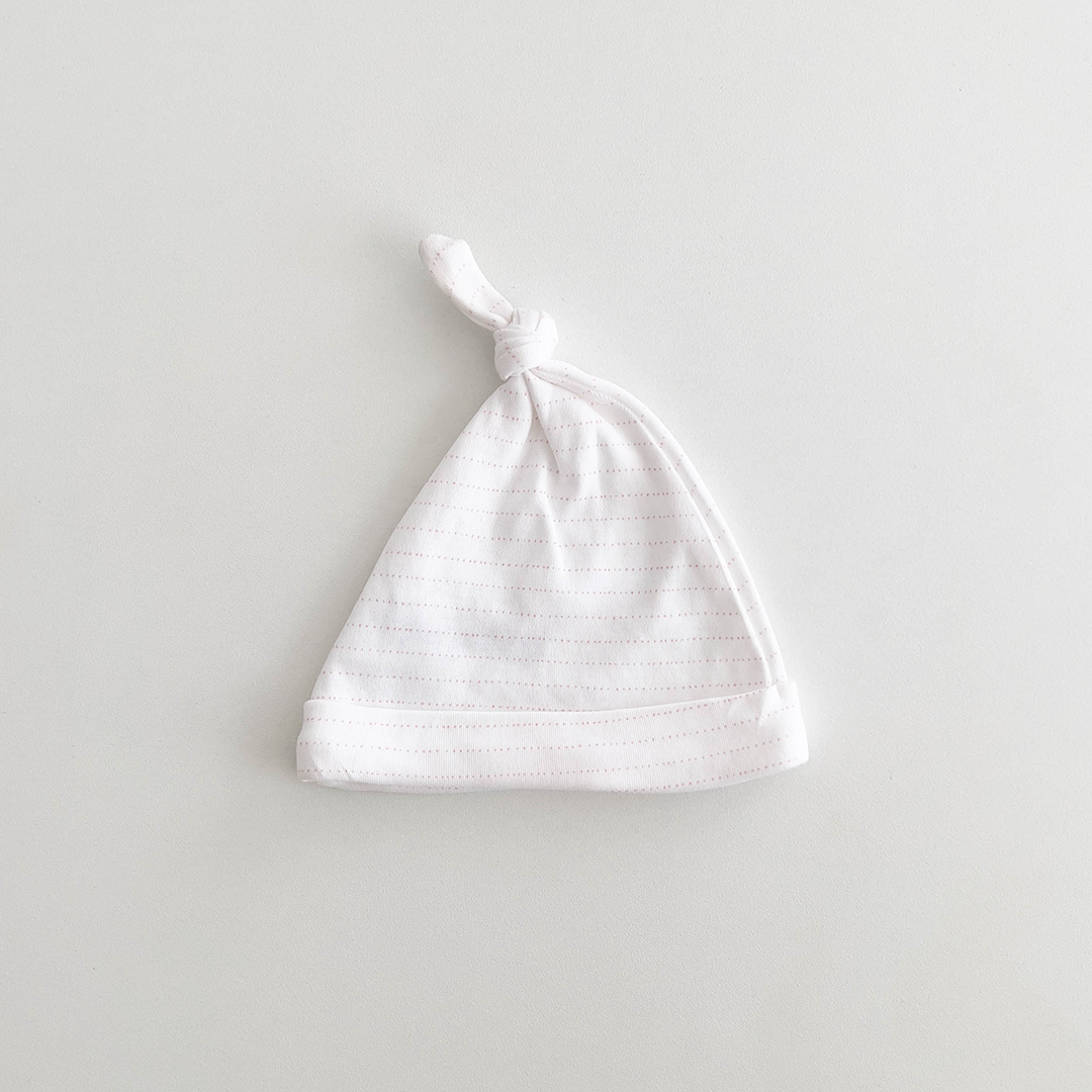 WHITE DOT LINED KNOTED CAP