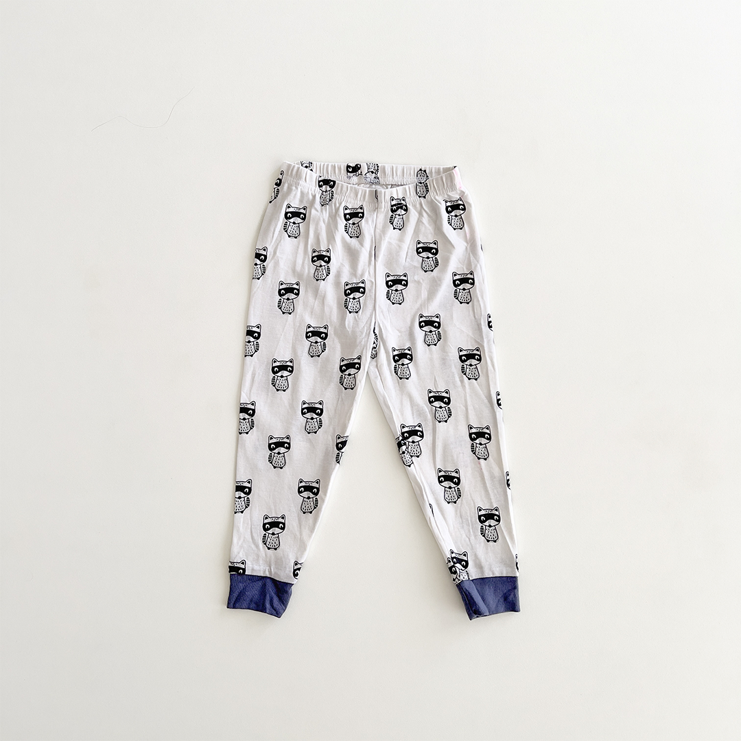 BLACK AND WHITE RACCOONS PRINTED PANTS