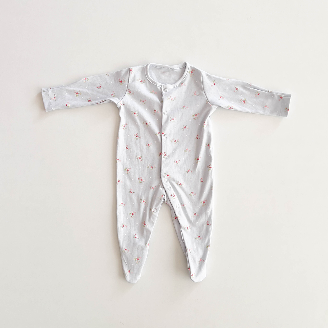 LIGHT BLUE FLORAL SLEEPSUIT