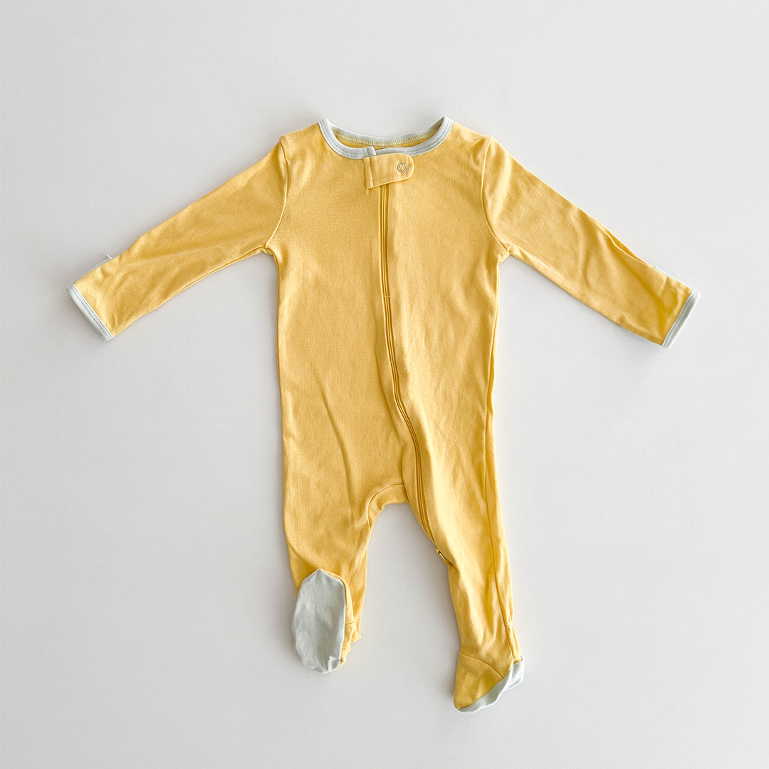 PLAIN YELLOW COTTON SLEEPSUIT