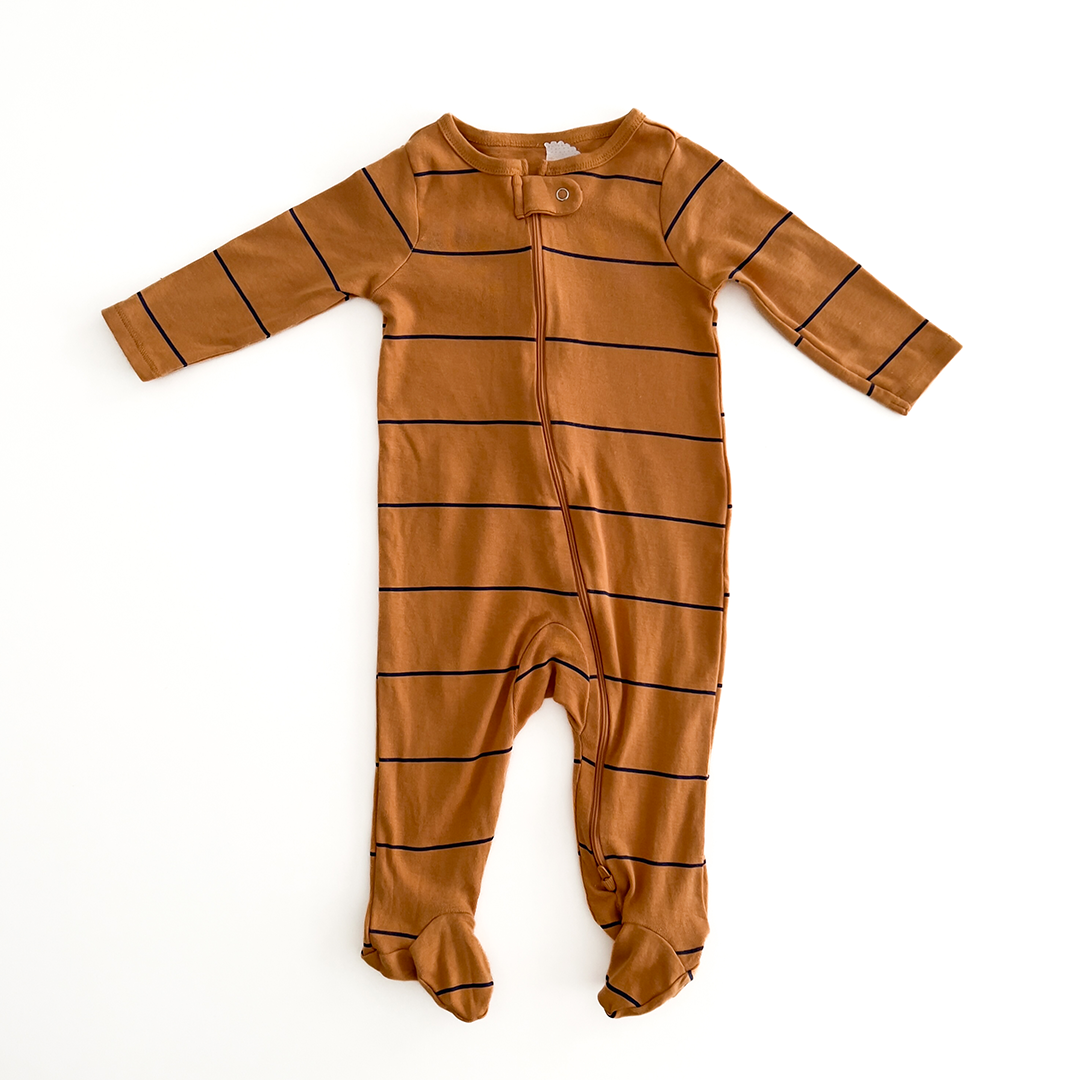BLACK STRIPED SLEEPSUIT