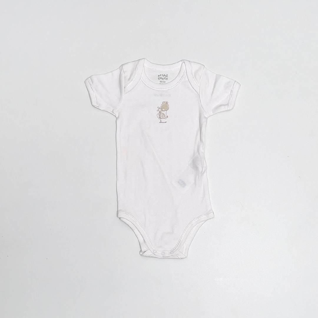 WHITE CHICCCO PRINTED ONESIE