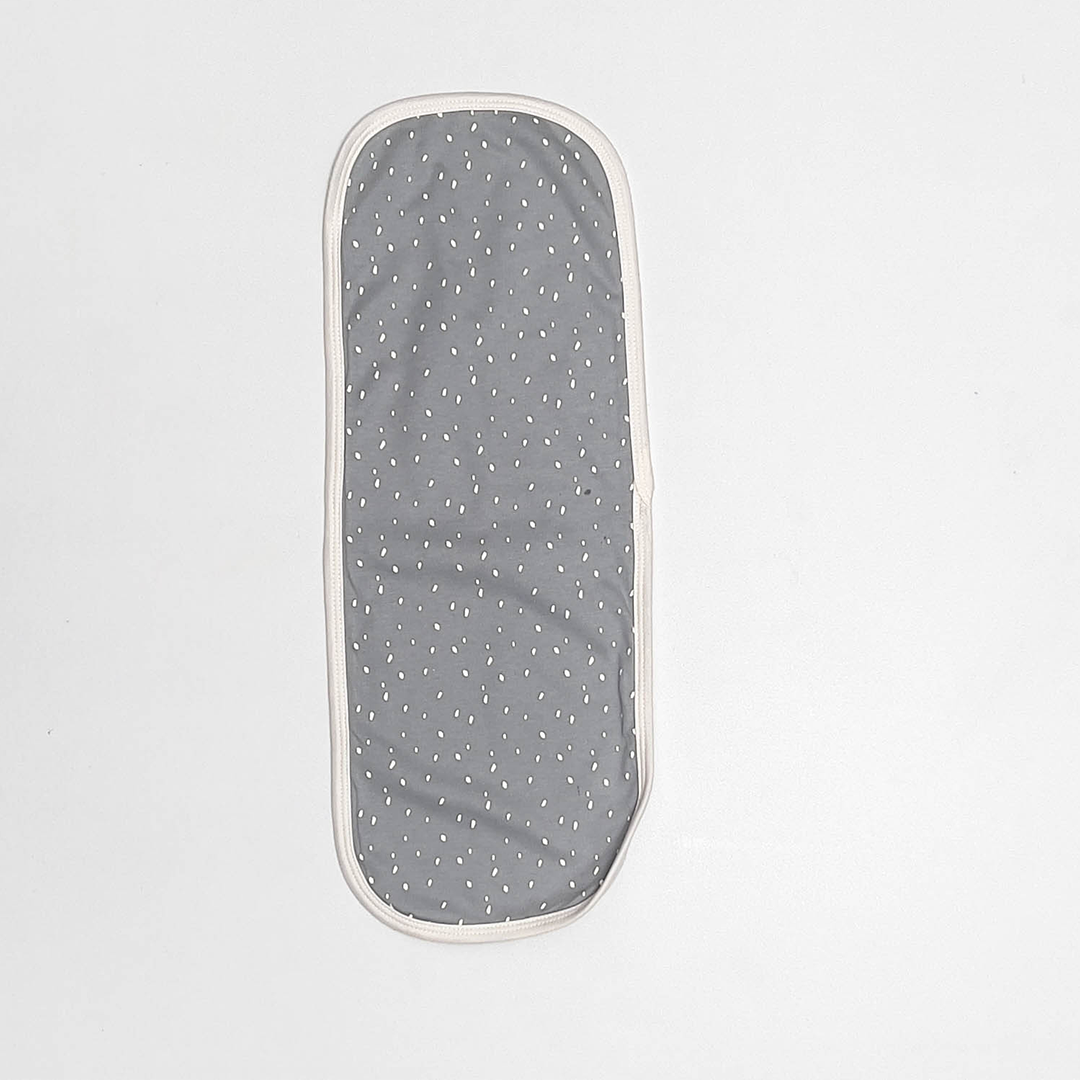 GREY PATTERNED BURP CLOTH