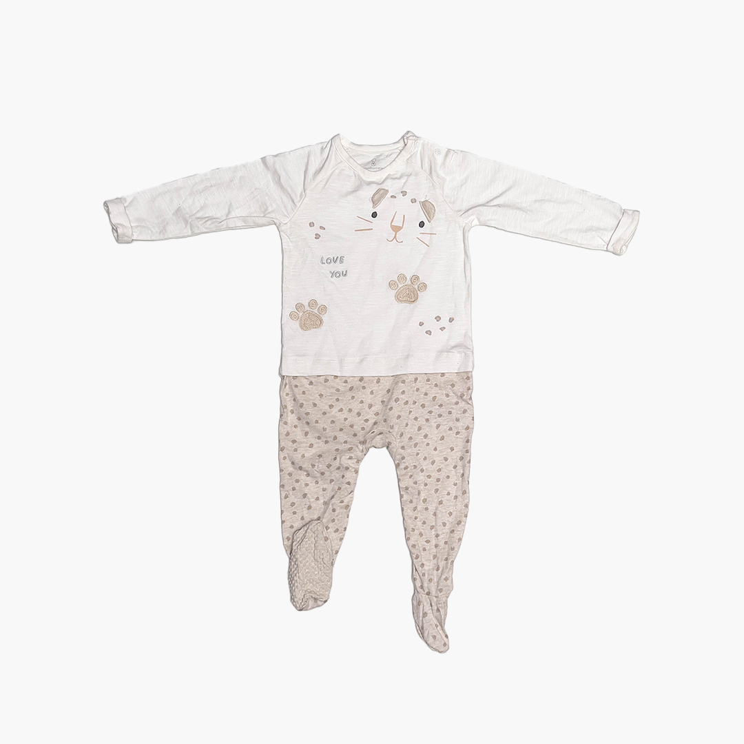 BEIGE CAT PRINTED SLEEPSUIT