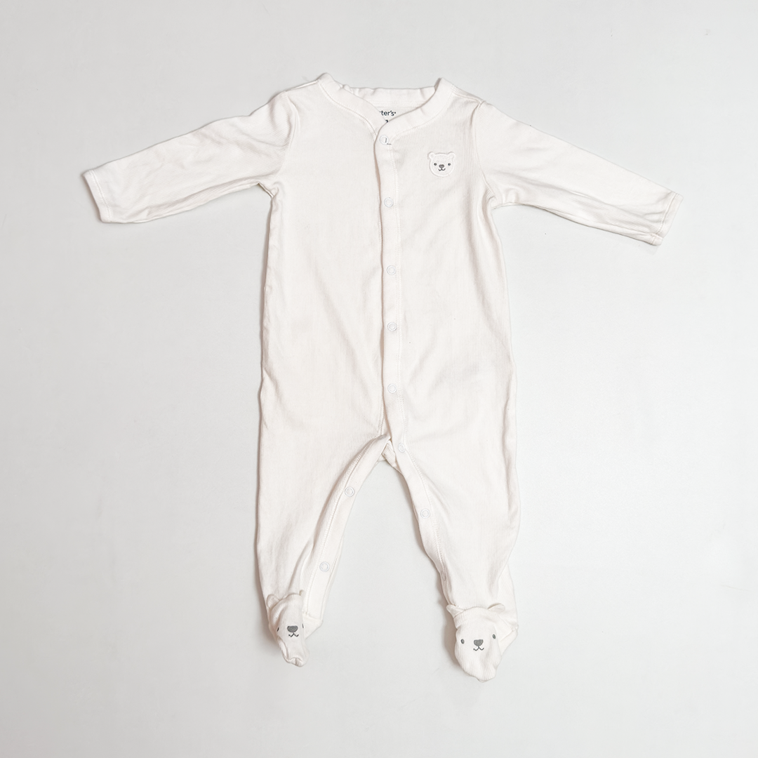 WHITE RIBBED BEAR SLEEPSUIT
