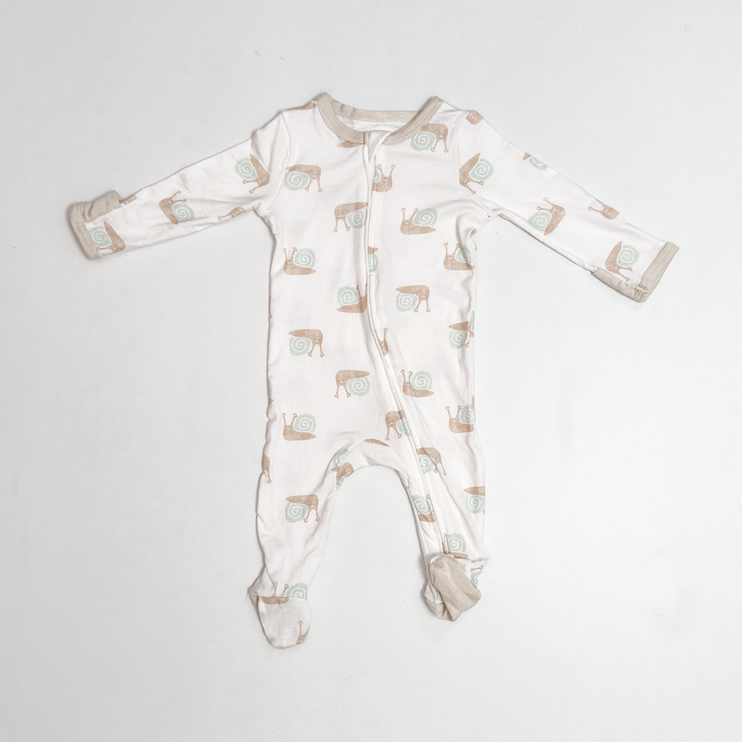 WHITE PRINTED ZIPPER VISCOUS SLEEPSUIT