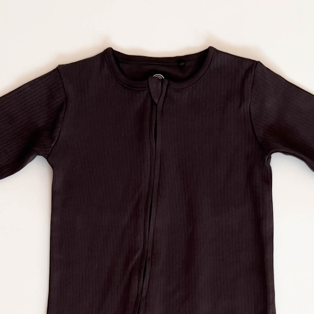 BLACK GREY RIBBED ZIPPER ROMPER