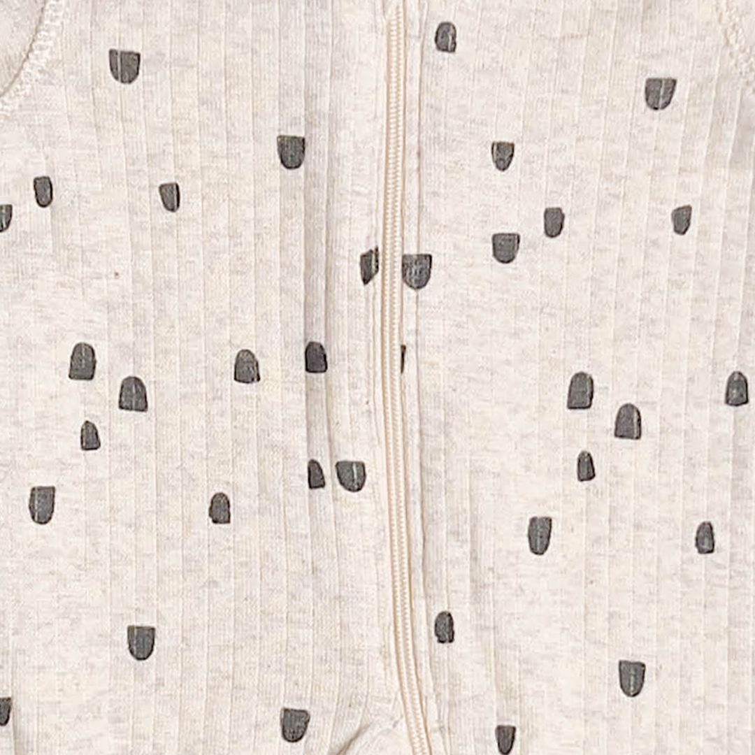 BEIGE BLACK PATTERNED ZIPPER SLEEPSUIT