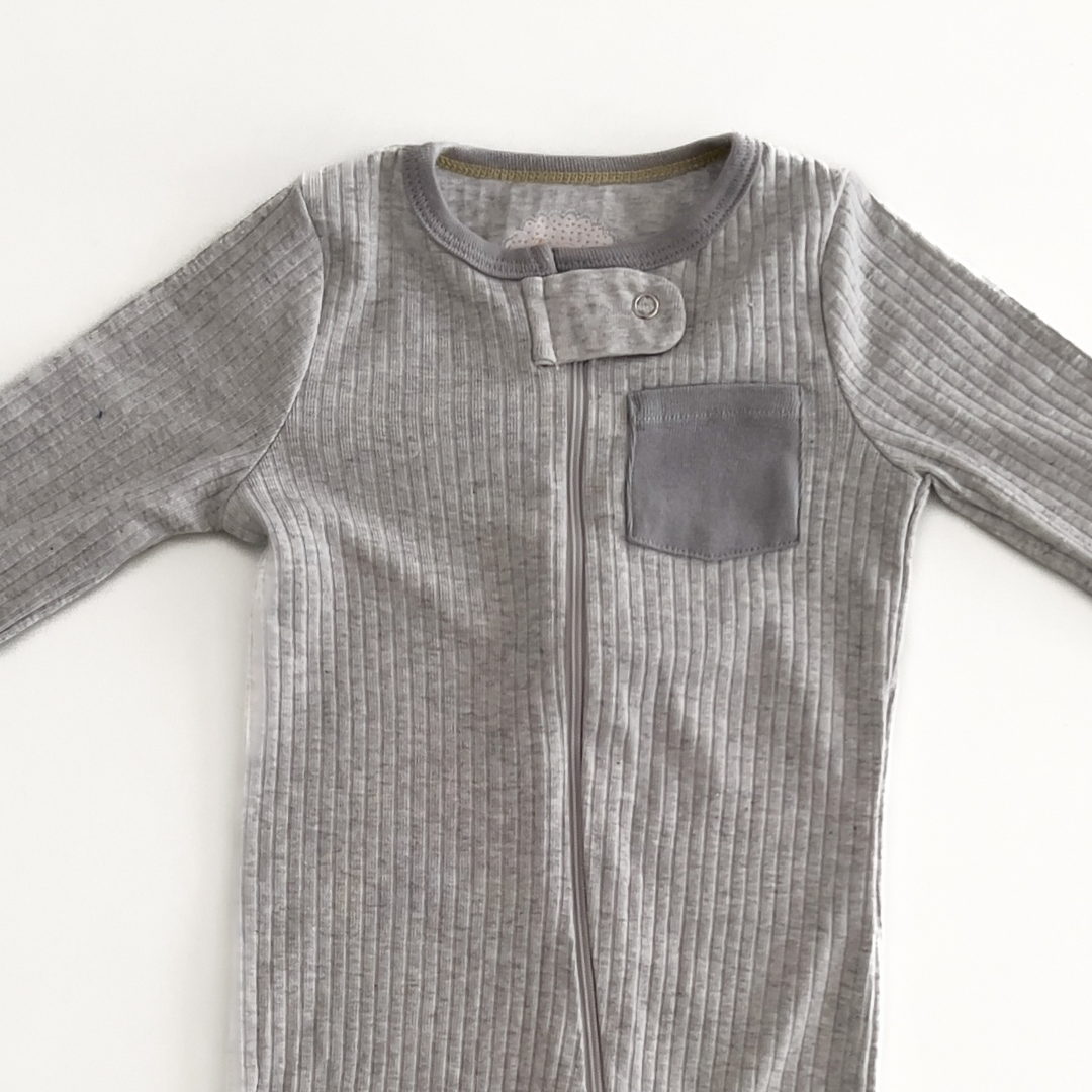 GG LIGHT GREY RIBBED SLEEPSUIT