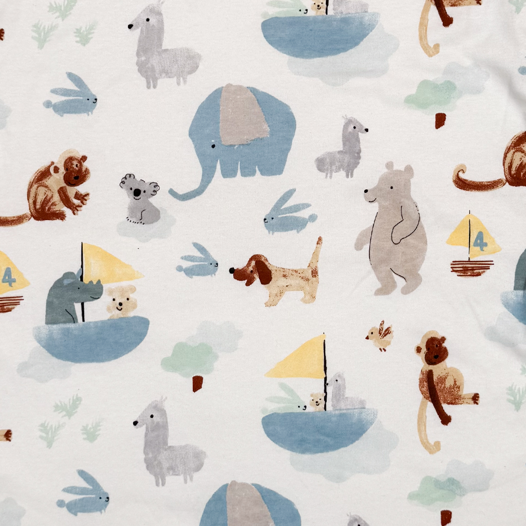 ANIMAL PRINTED SLEEPING BAG