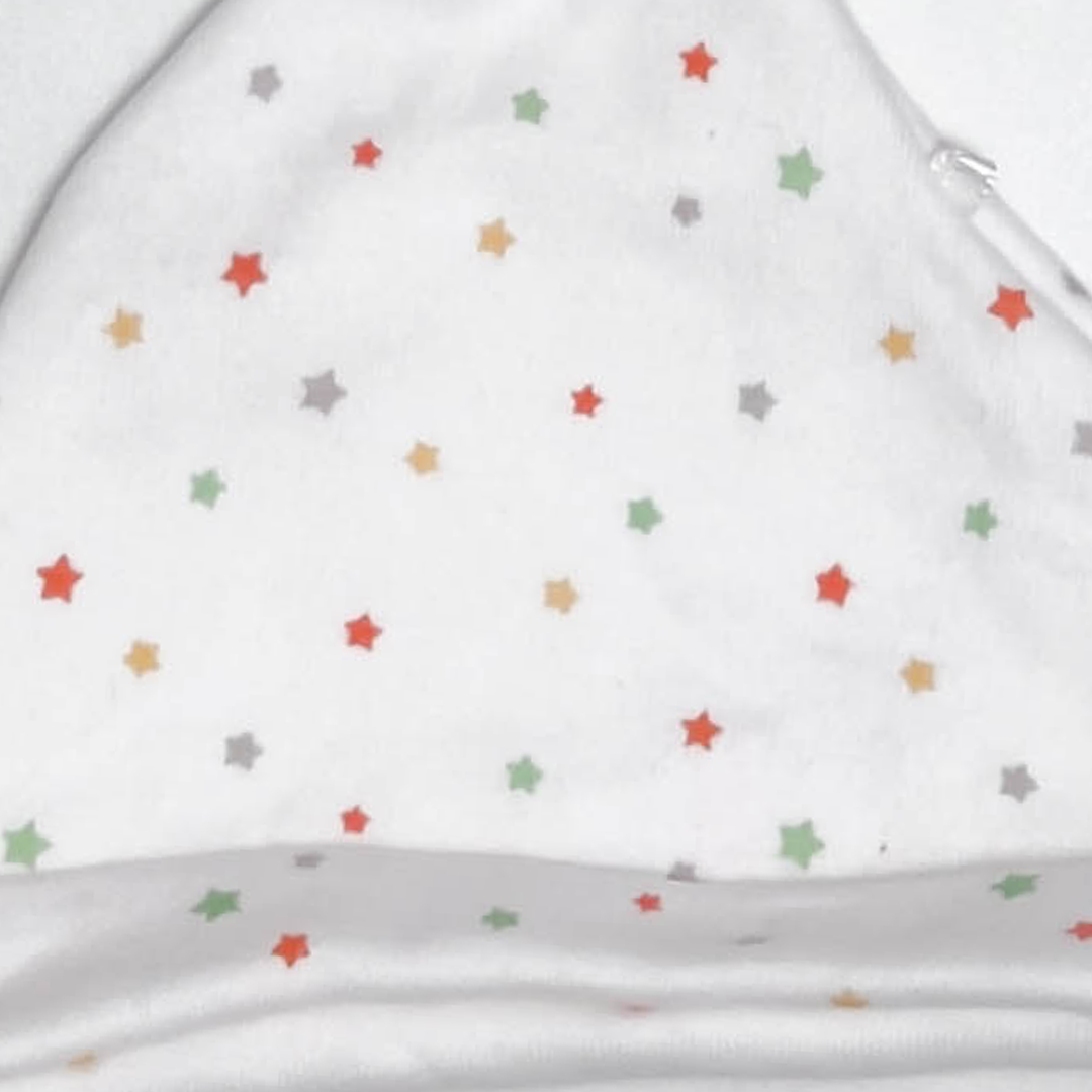STAR PRINTED KNOTED CAP