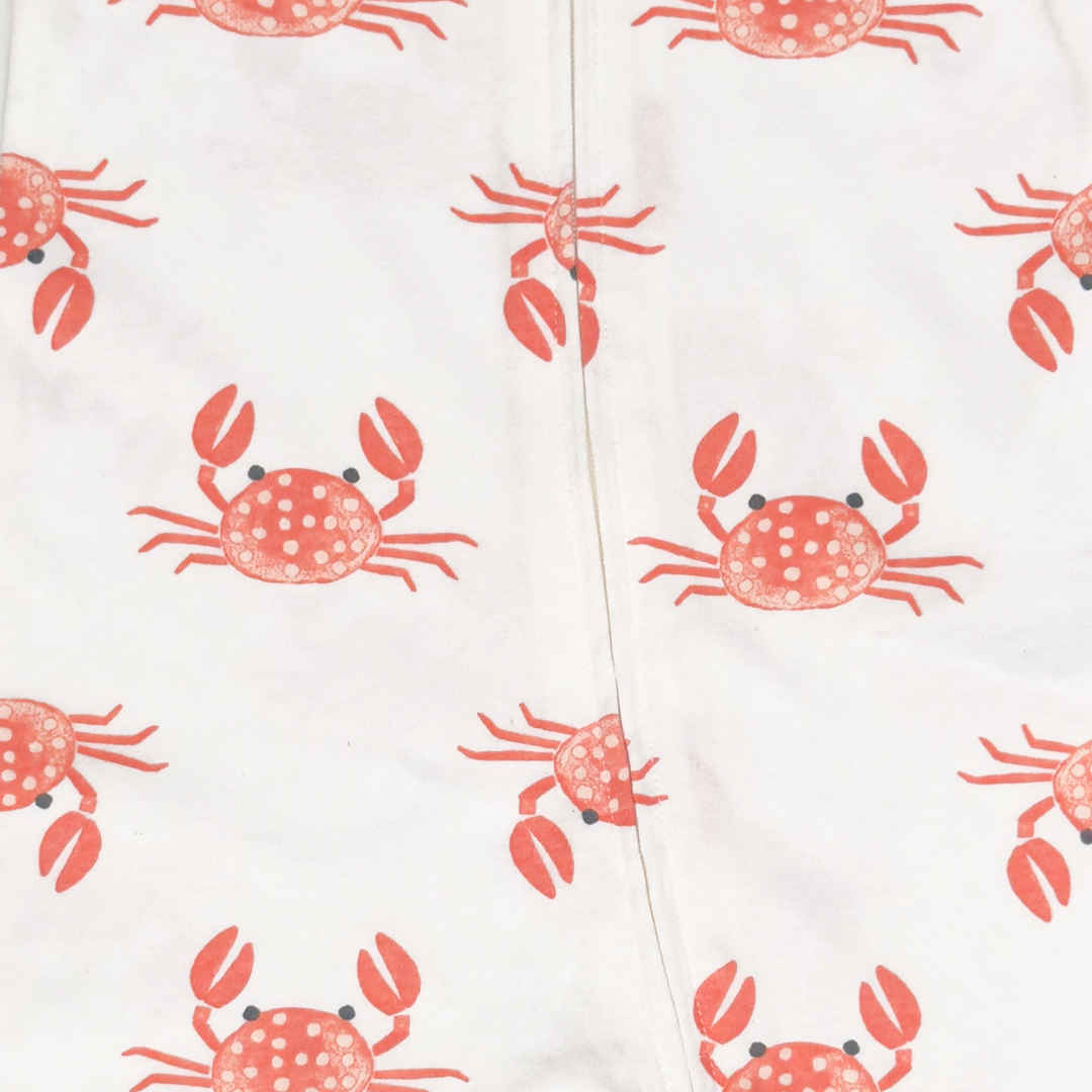 WHITE CRAB PATTERNED SLEEPSUIT