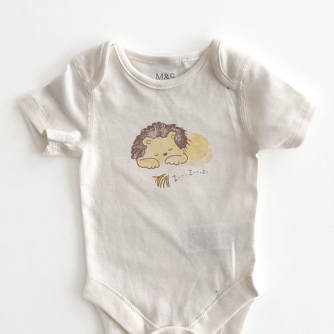 M&S LION PRINT WHITE ONESIE