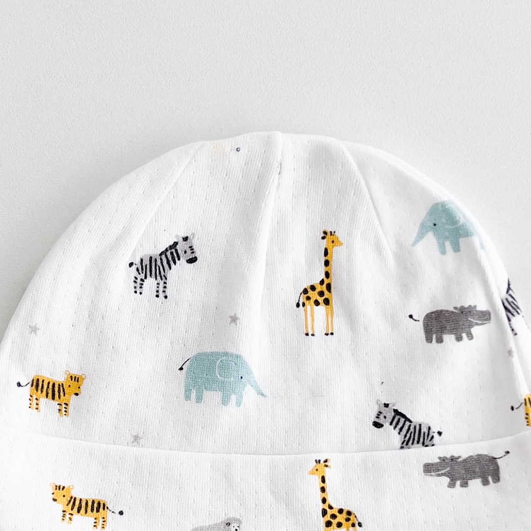 WHITE ANIMAL PRINTED CAP