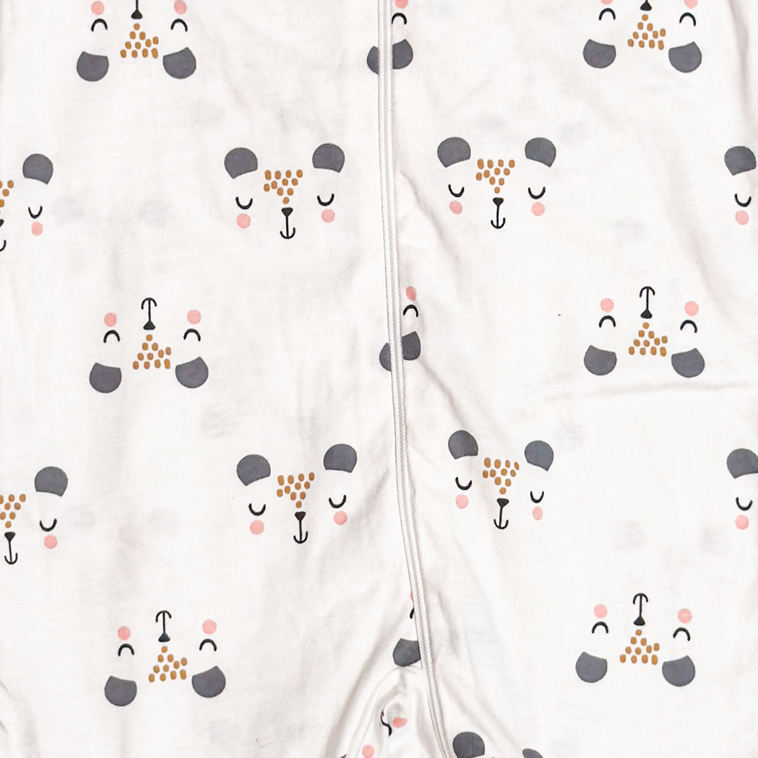 WHITE FACE PATTERNED SLEEPSUIT