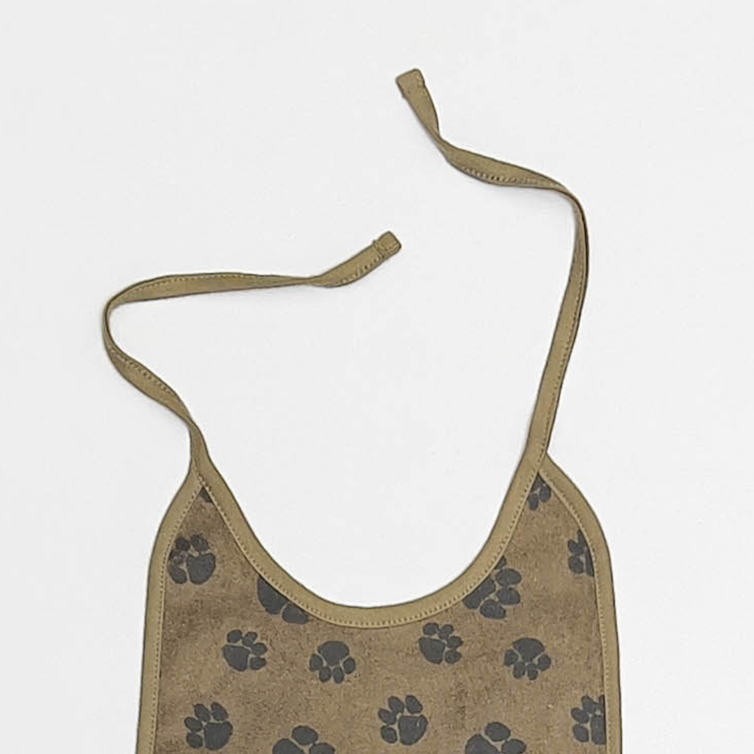 OLIVE GREEN PATTERNED BIBS
