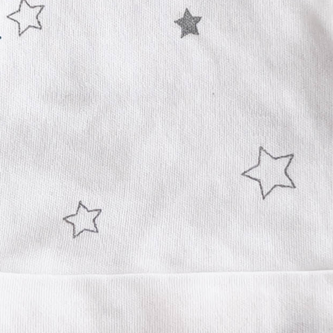 STAR PRINTED KNOTED CAP