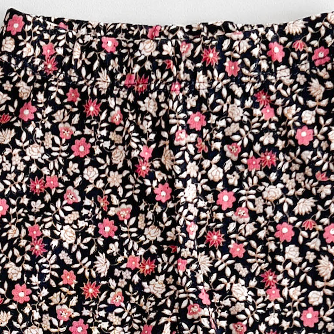 BLACK FLORAL PRINTED PANTS