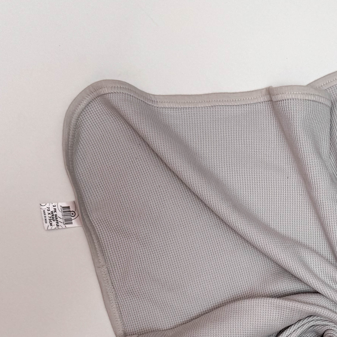 GREY KNITTED SWADDLE