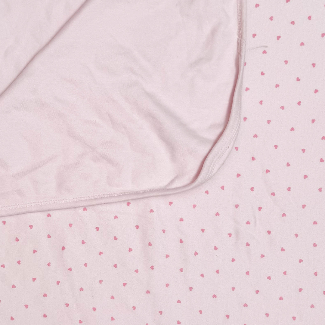 BABY PINK LOVE PATTERNED SWADDLE TOWEL
