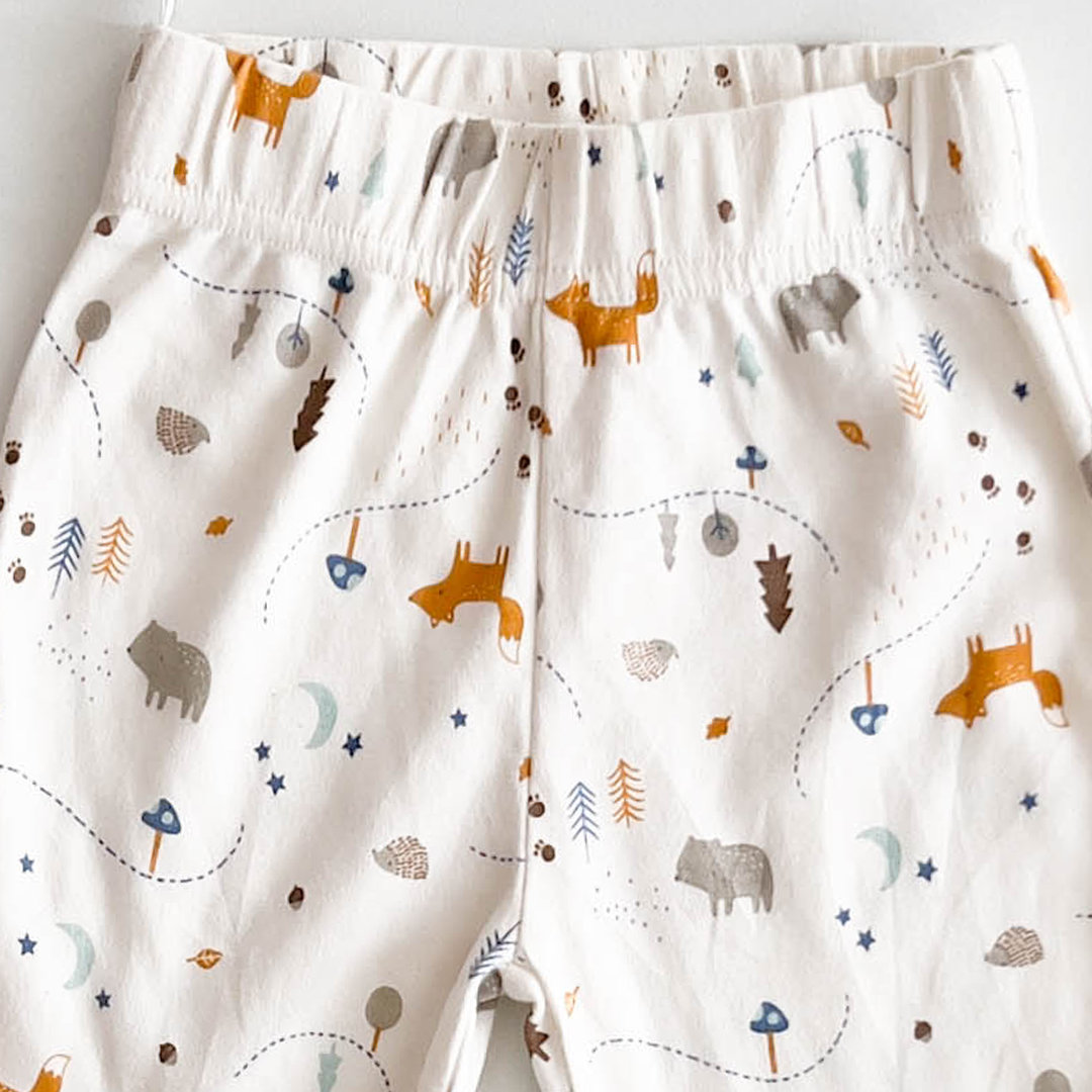 PRINTED PANTS WITH SOCKS